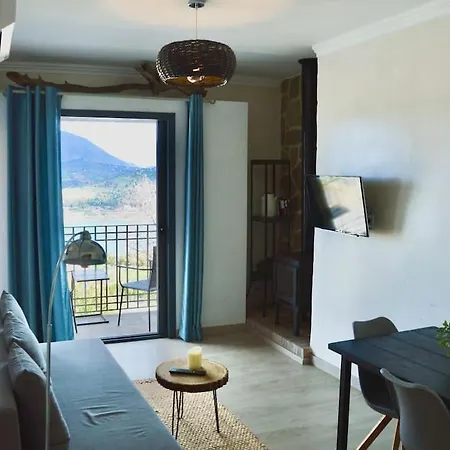 Piso Al Lago - Appartment With Fabulous Lake Views Zahara De La Sierra Exterior photo